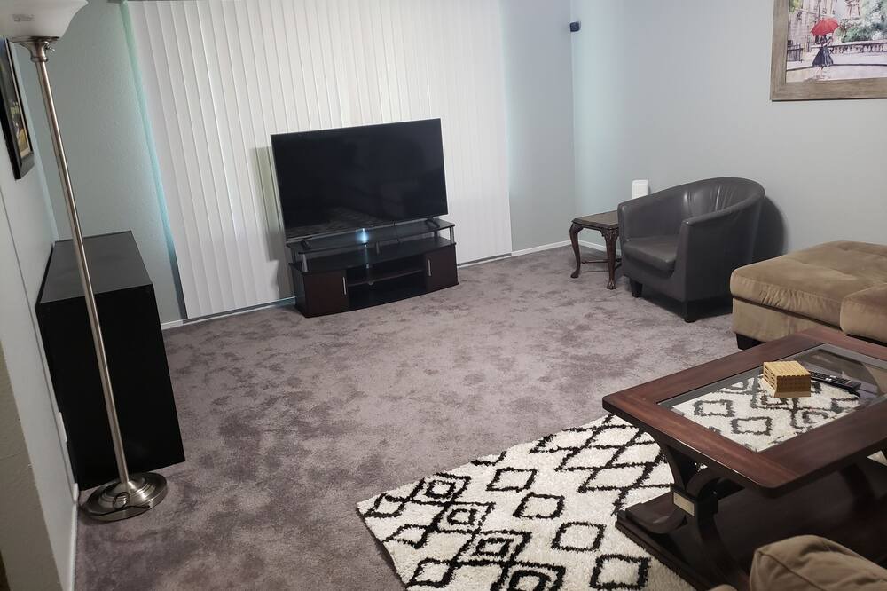 Photo of Livingroom in Merced