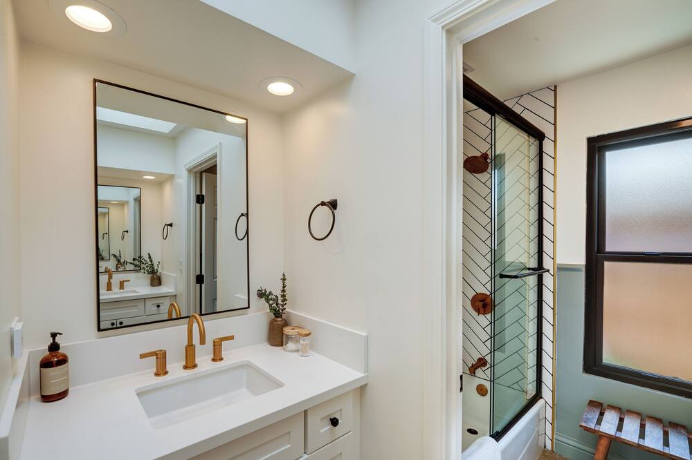 Photo of Bathroom in Greenacres