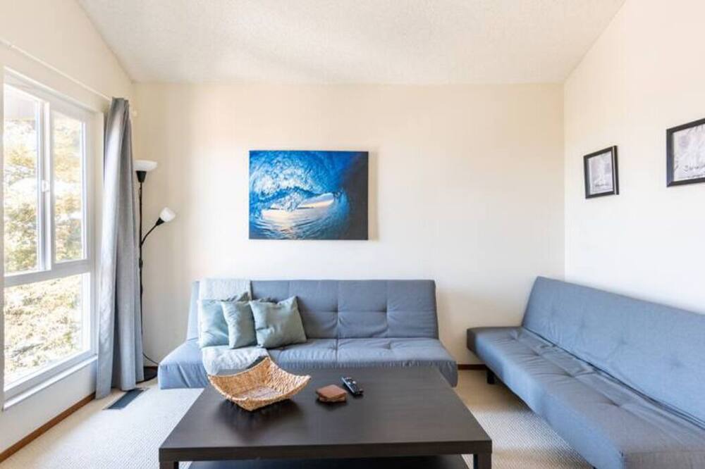 Photo of Livingroom in Hayward