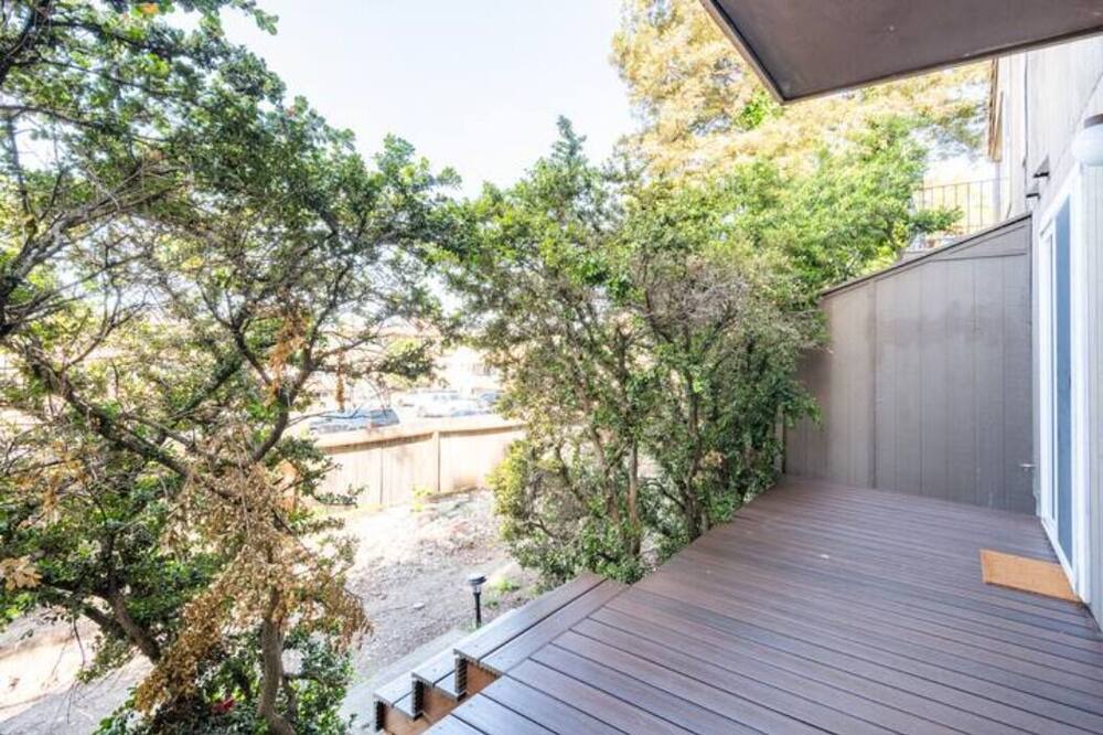 Photo of Outdoor in Hayward