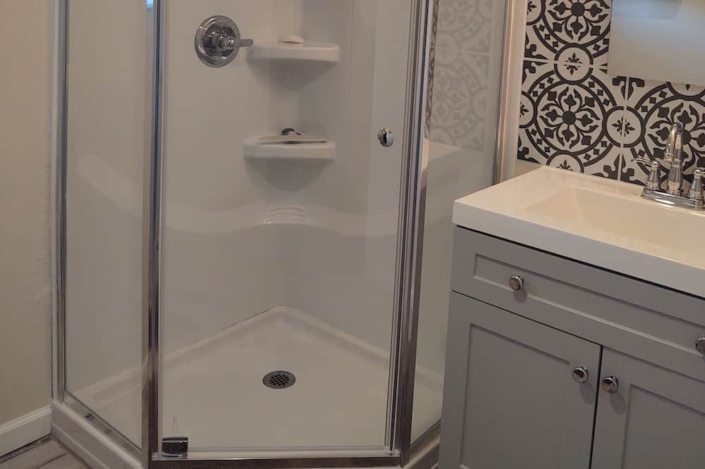 Photo of Bathroom in Amesti