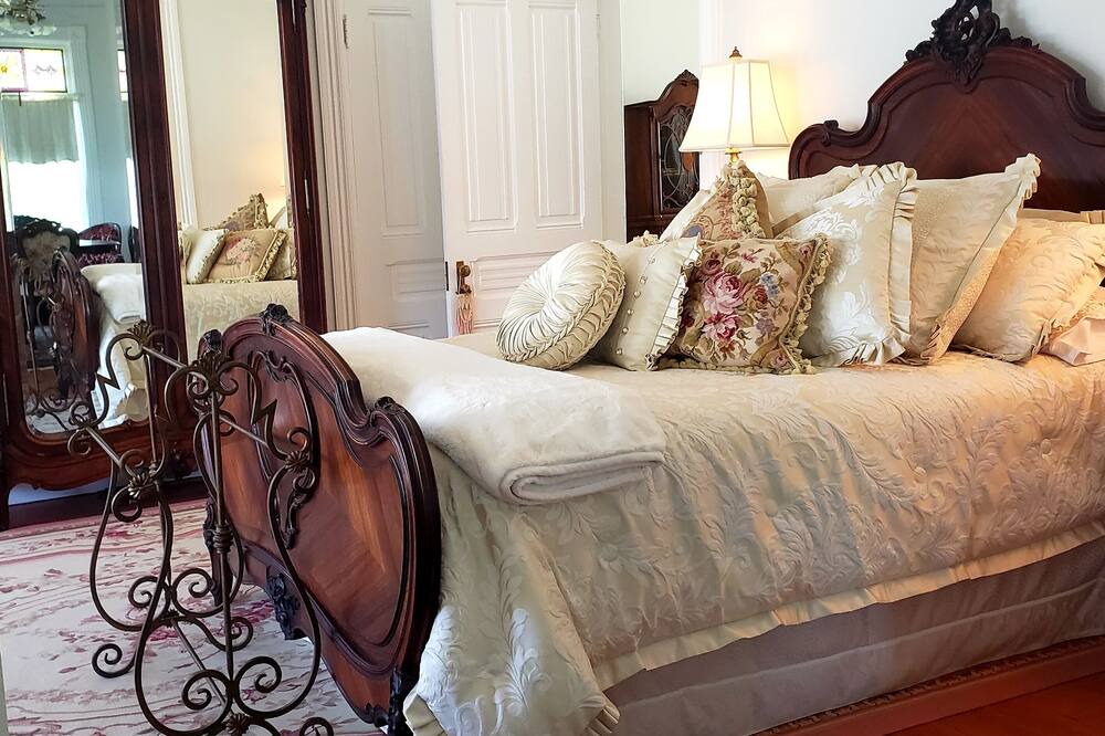 Photo of Bedroom in Winters