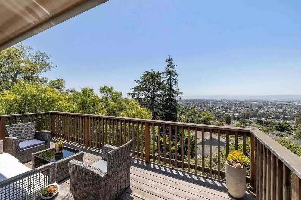Photo of Outdoor in Oakland