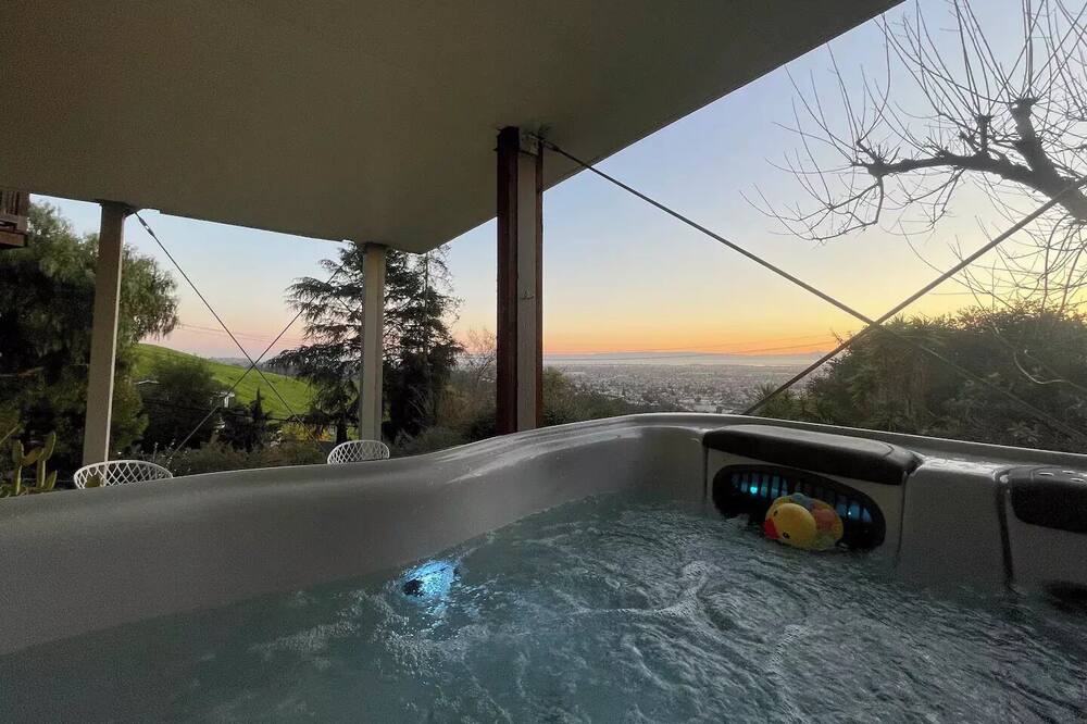 Photo of Outdoor in Oakland