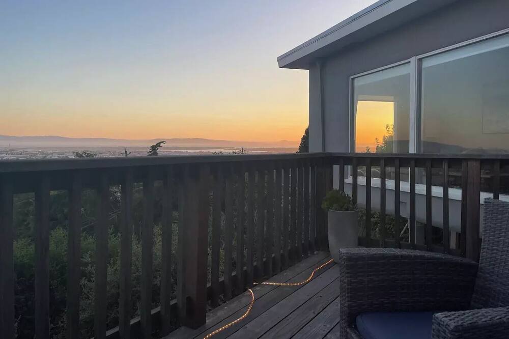 Photo of Outdoor in Oakland