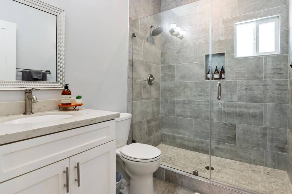 Photo of Bathroom in North Hollywood