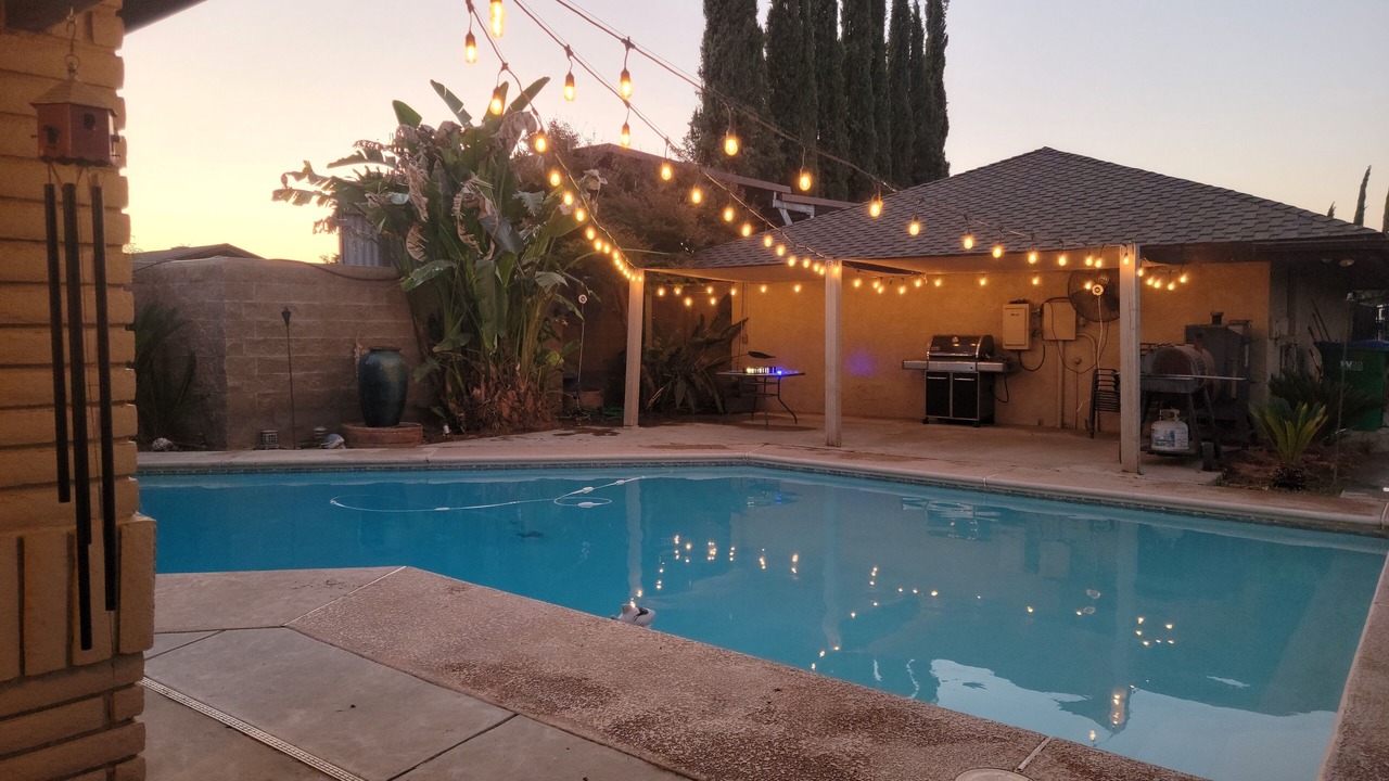 Photo of Outdoor in Raisin