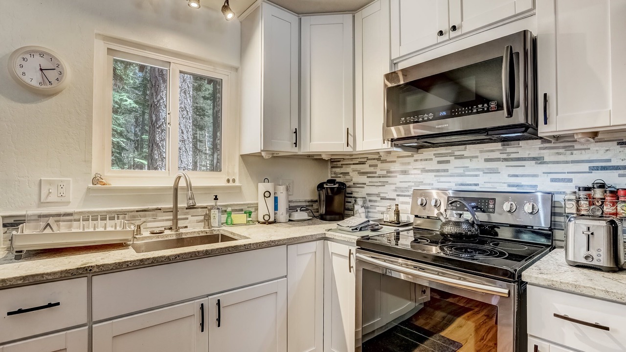 Photo of Kitchen in North Upper Truckee