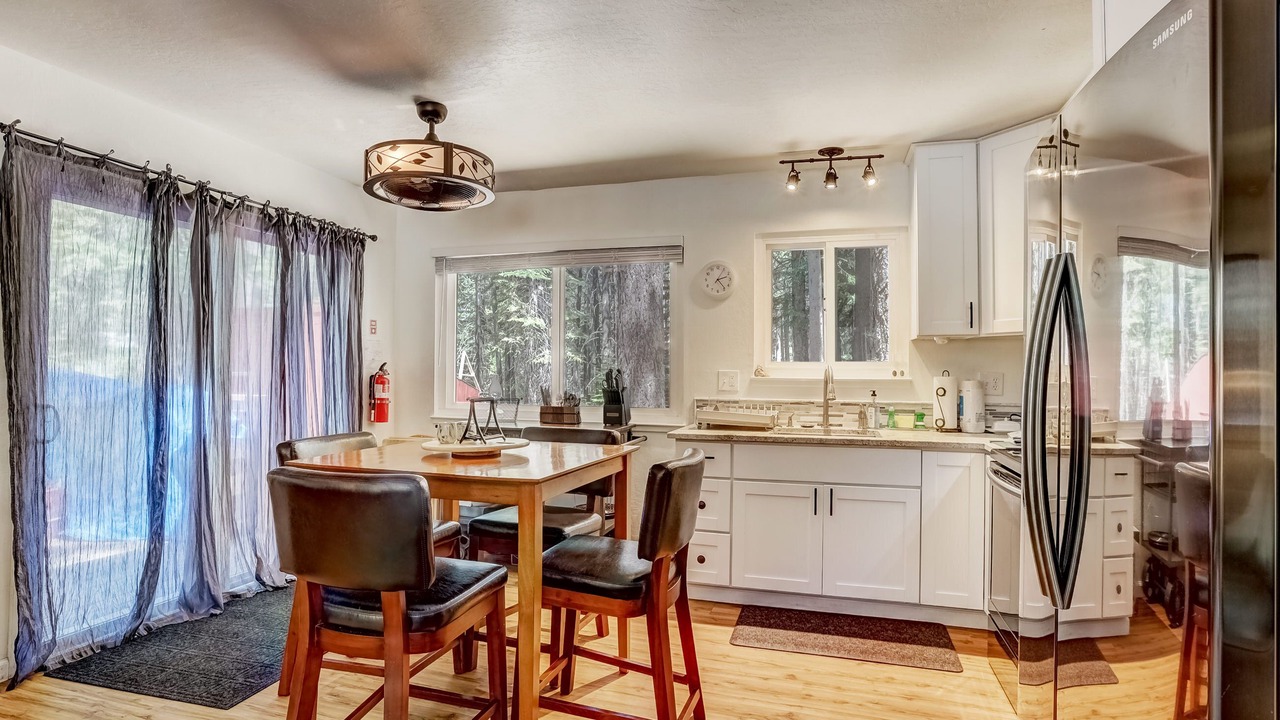 Photo of Kitchen in North Upper Truckee