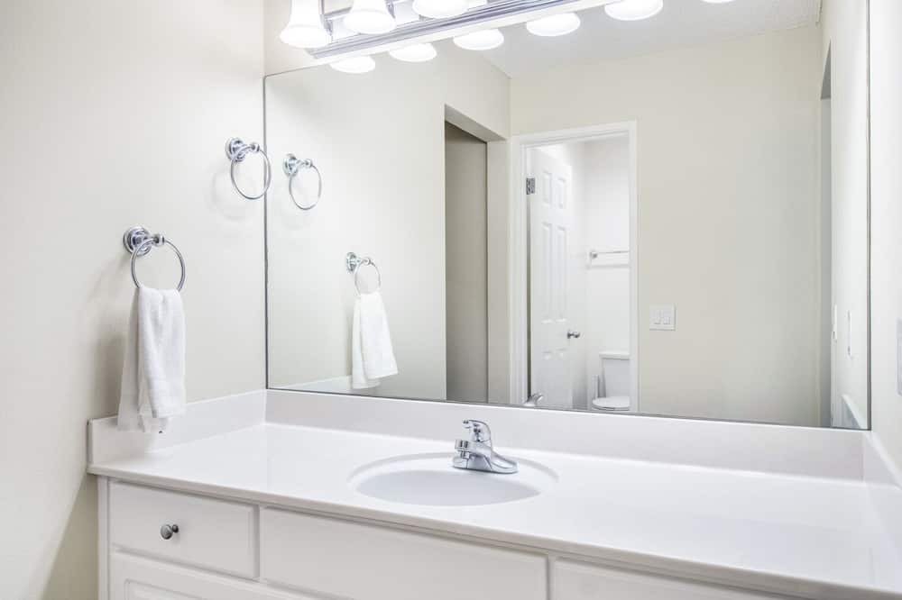 Photo of Bathroom in Palo Alto