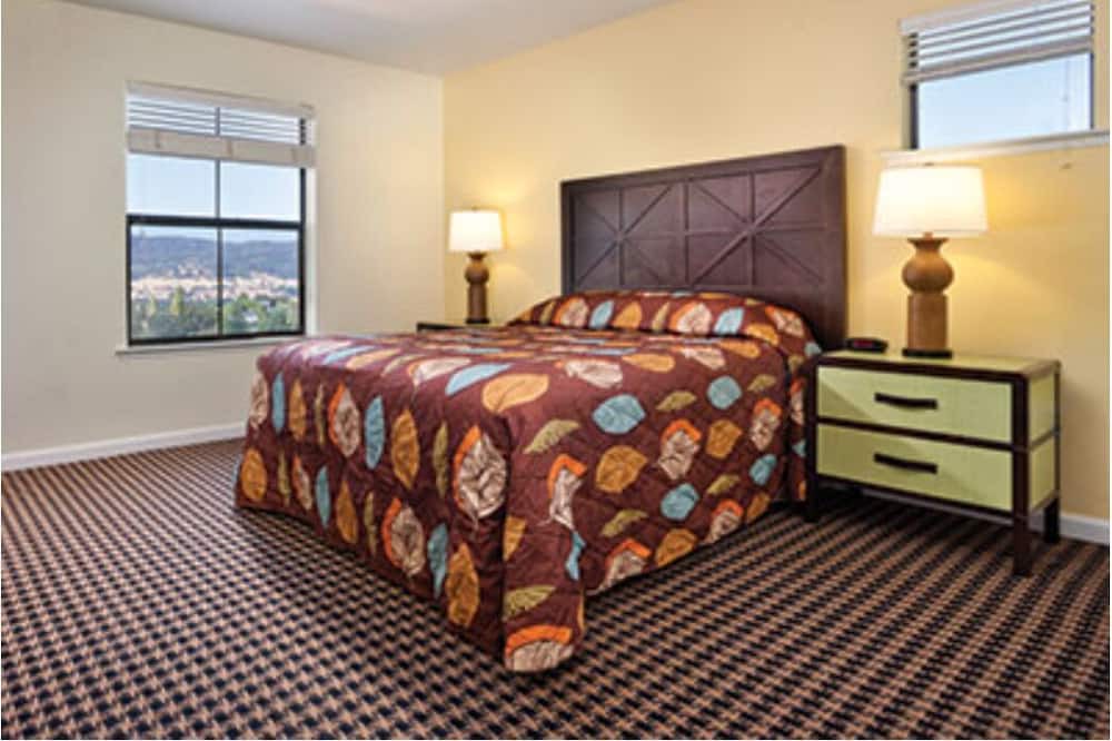 Photo of Bedroom in Angels Camp