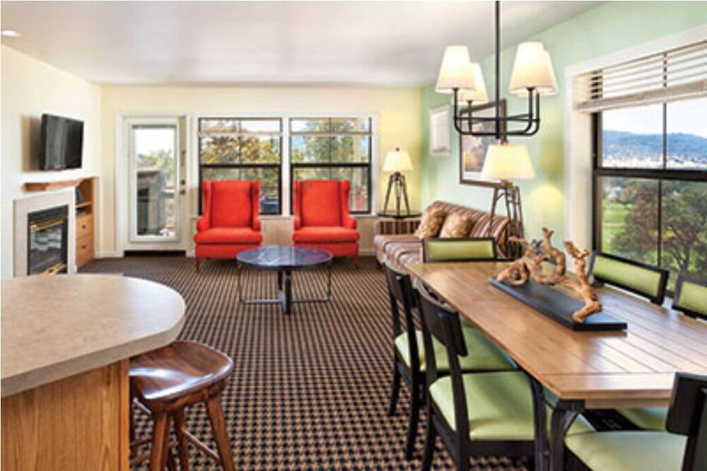 Photo of Bedroom in Angels Camp