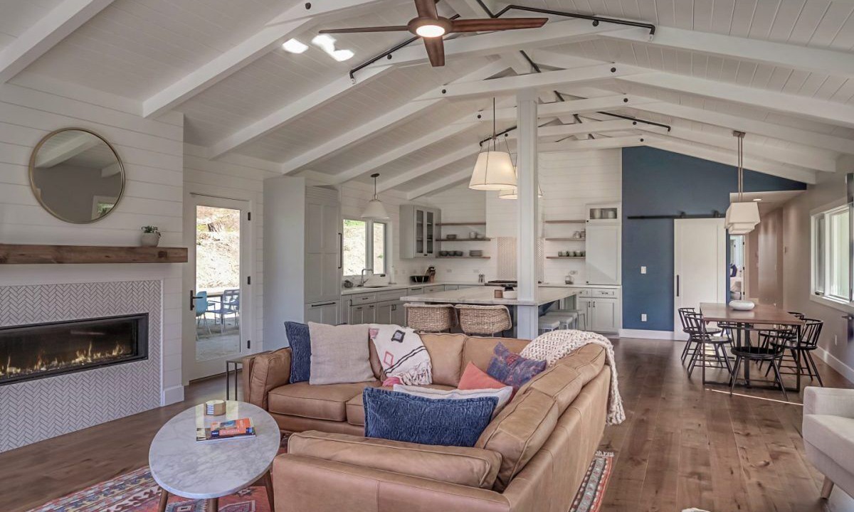 Photo of Livingroom in Carmel Valley