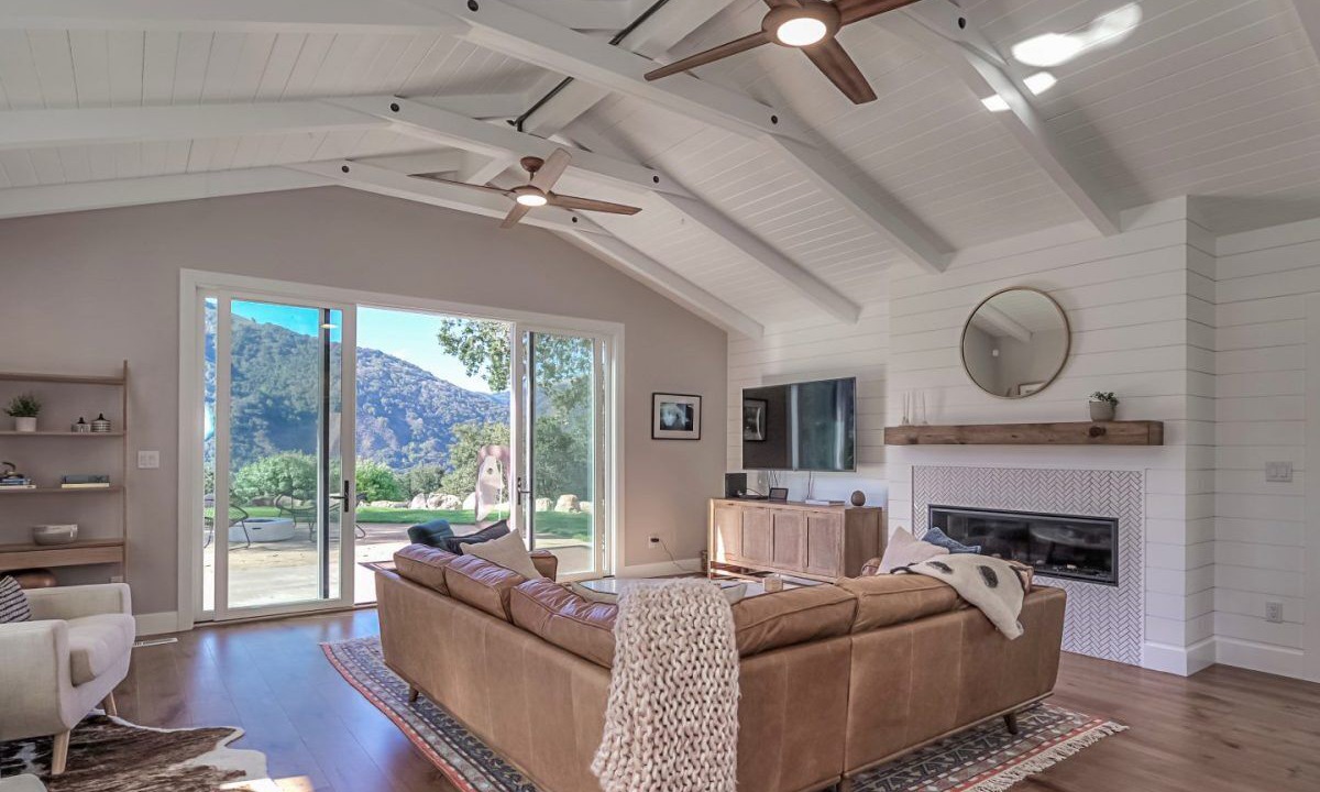 Photo of Livingroom in Carmel Valley