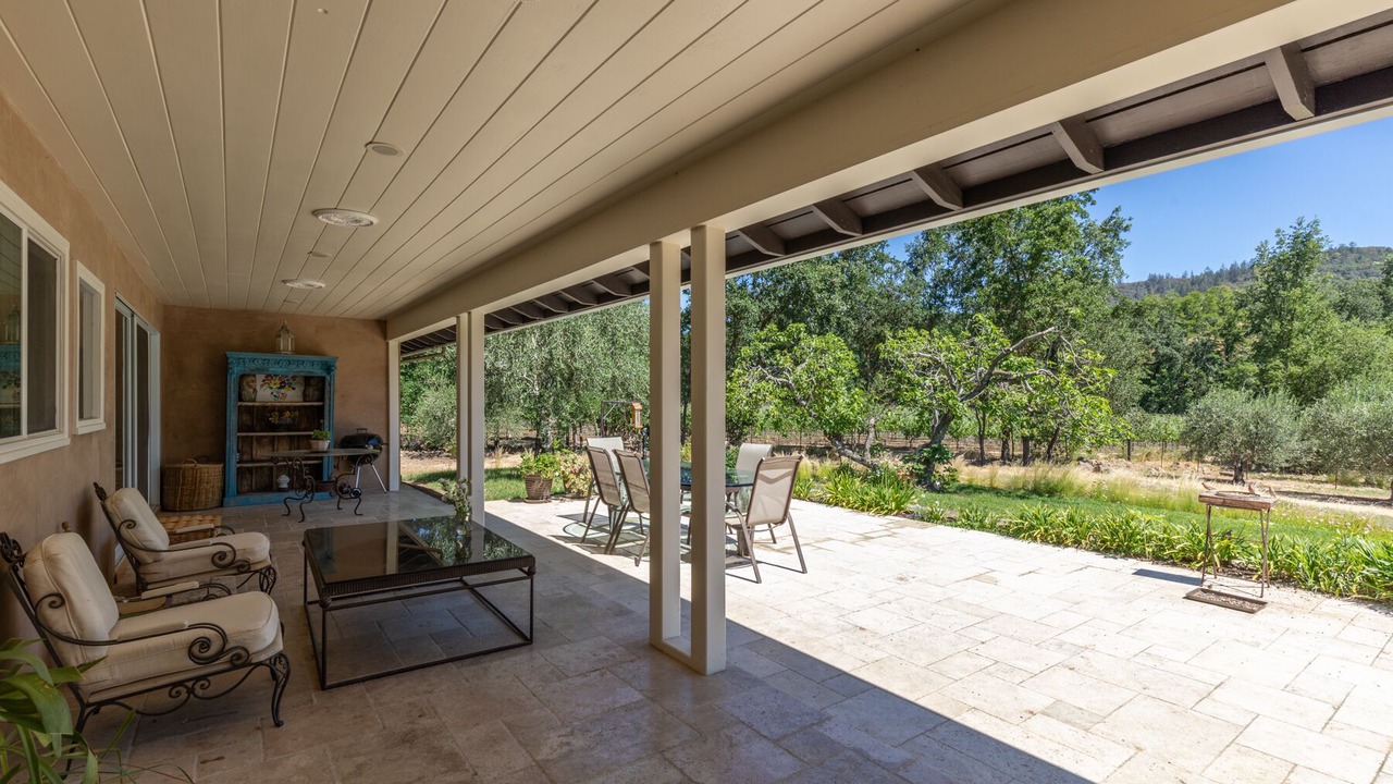 Photo of Patio Balcony in St. Helena