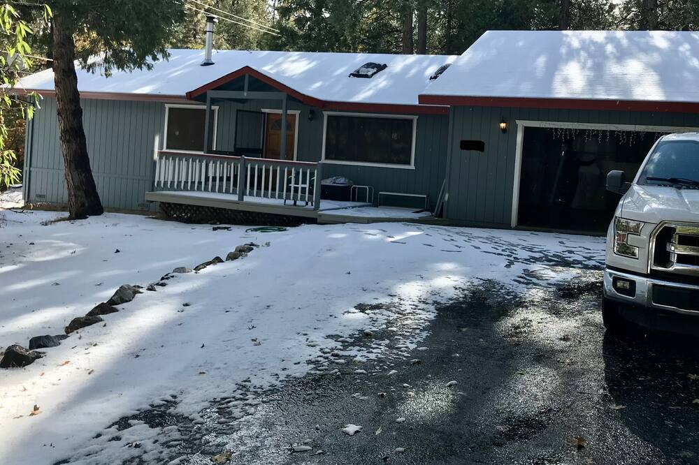 Photo of Outdoor in Apple Hill