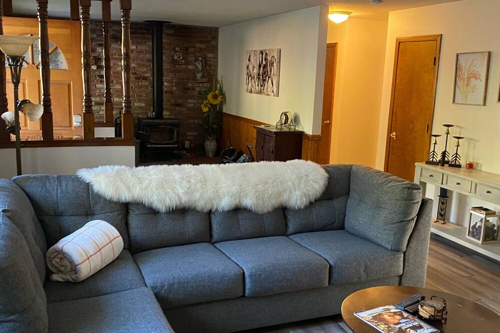 Photo of Livingroom in Apple Hill