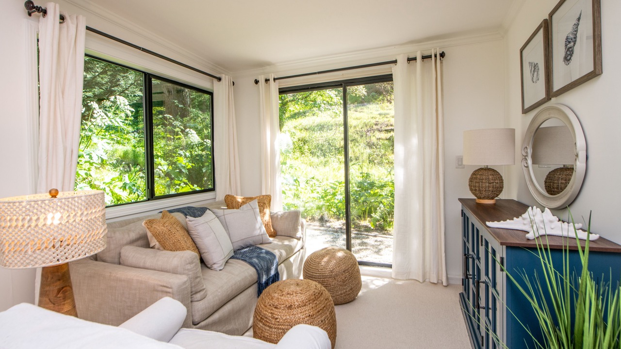 Photo of Livingroom in Lagunitas-Forest Knolls