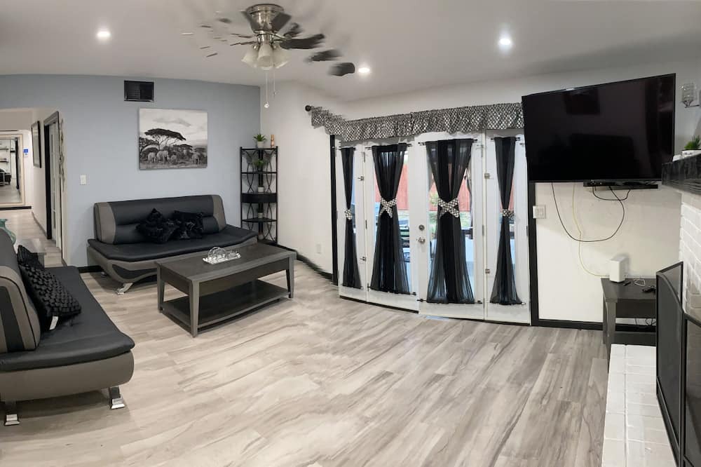 Photo of Bedroom in Atwater
