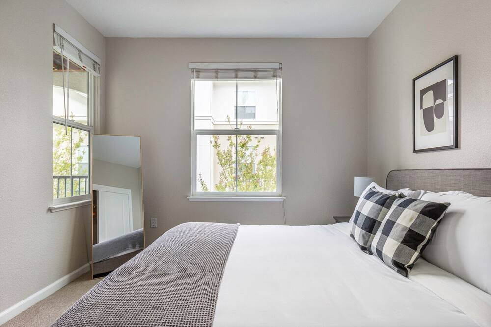 Photo of Bedroom in Santa Clara