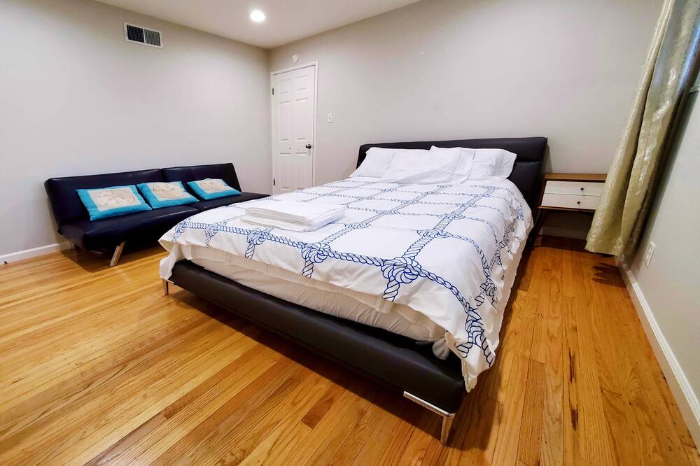 Photo of Bedroom in East San Mateo