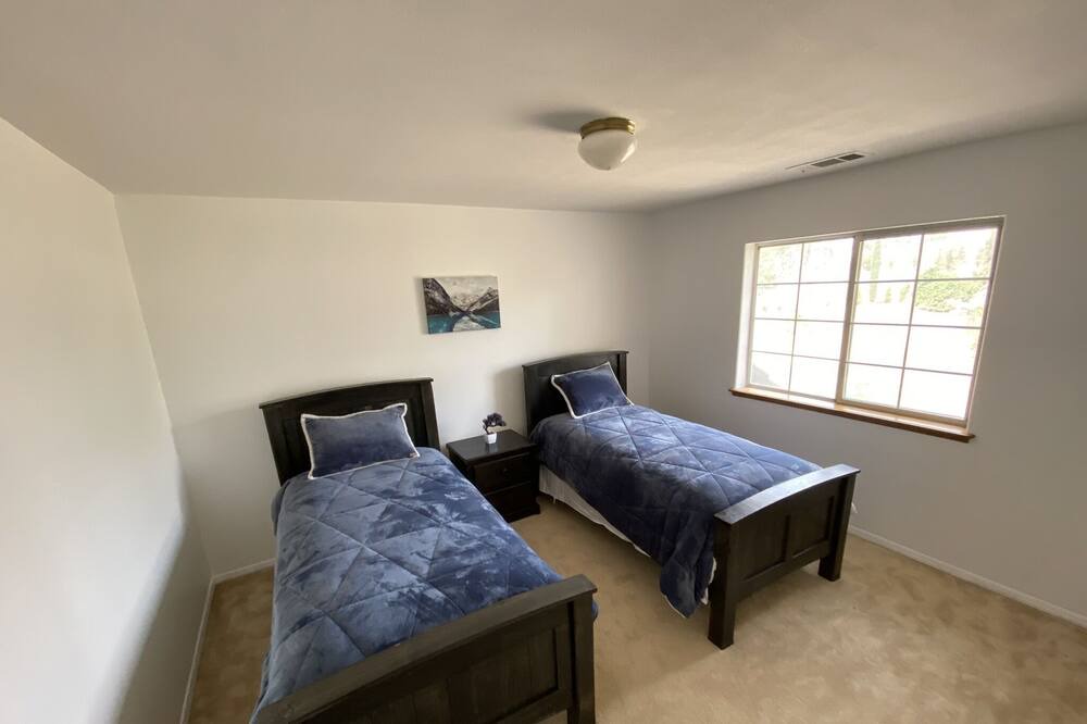 Photo of Bedroom in Bakersfield