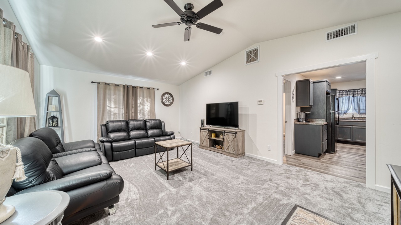 Photo of Livingroom in Kyburz