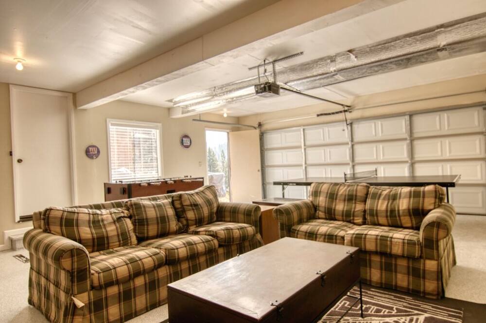 Photo of Bedroom in Groveland