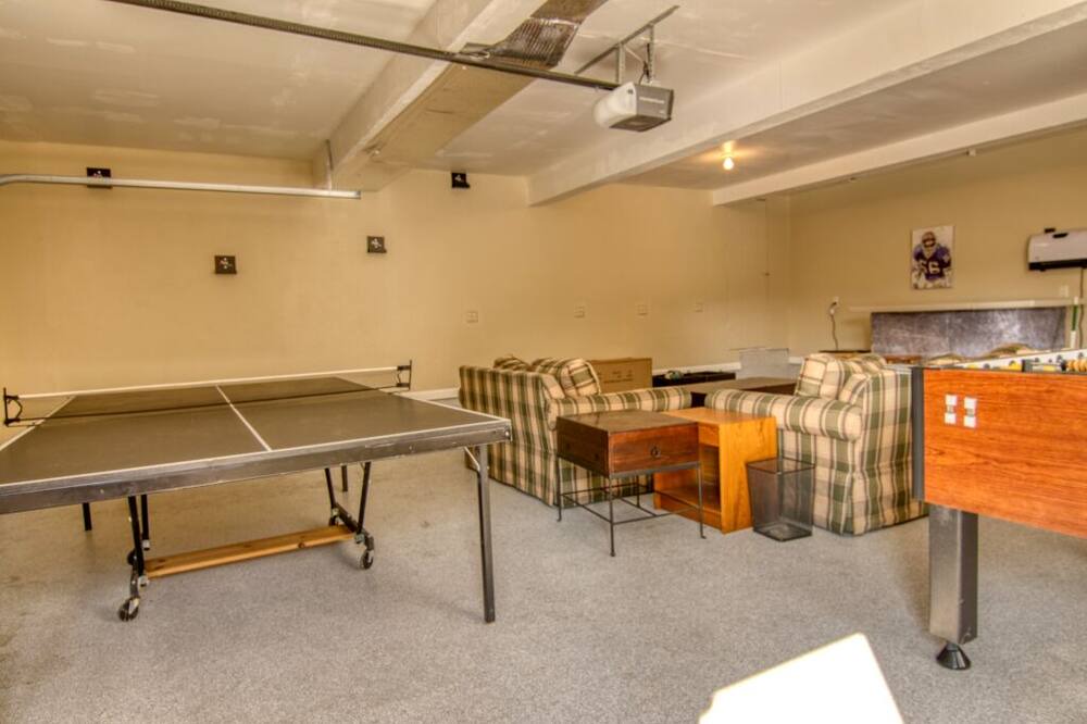 Photo of Bedroom in Groveland
