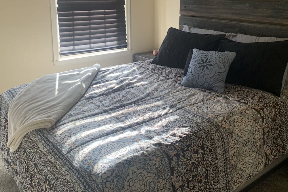 Photo of Bedroom in Winnemucca