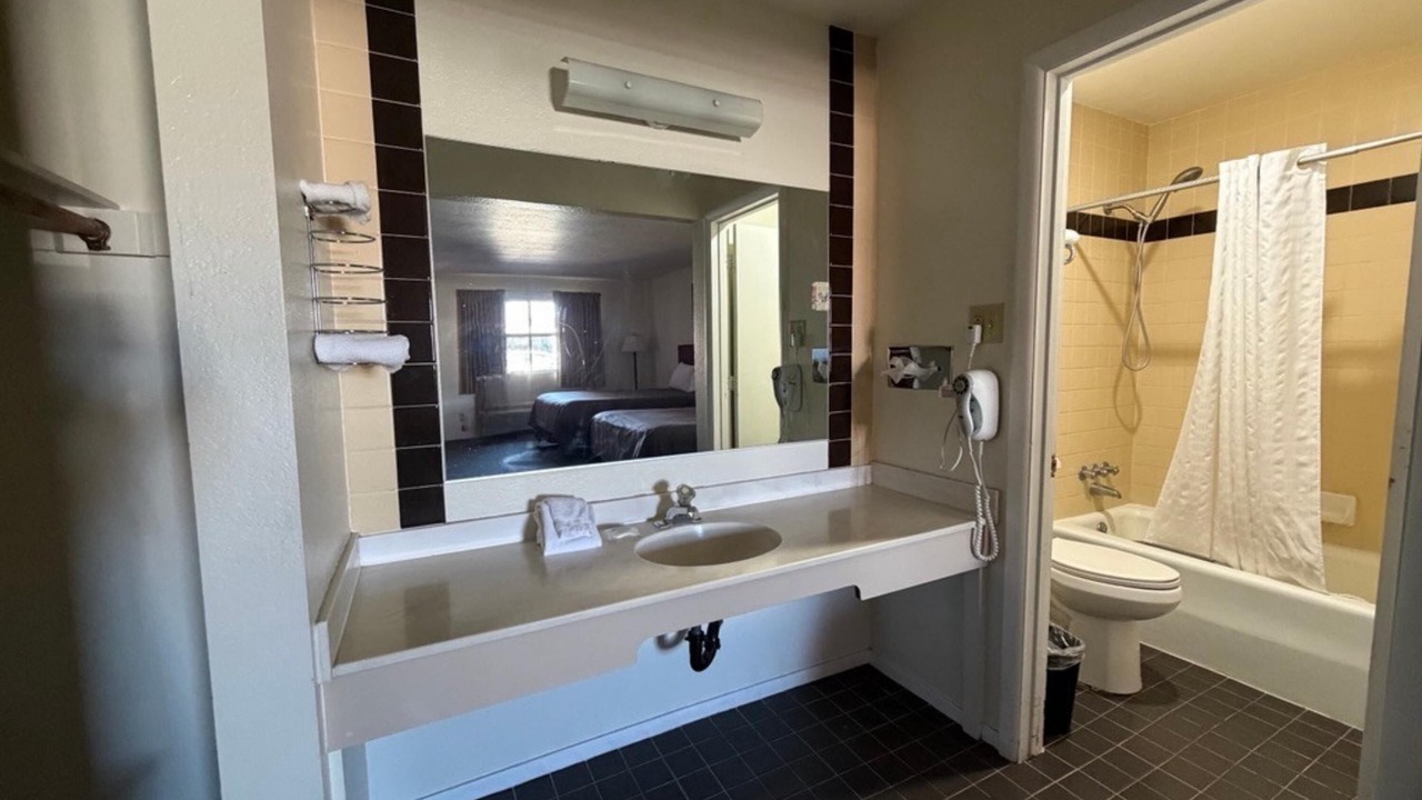 Photo of Bathroom in Yerington