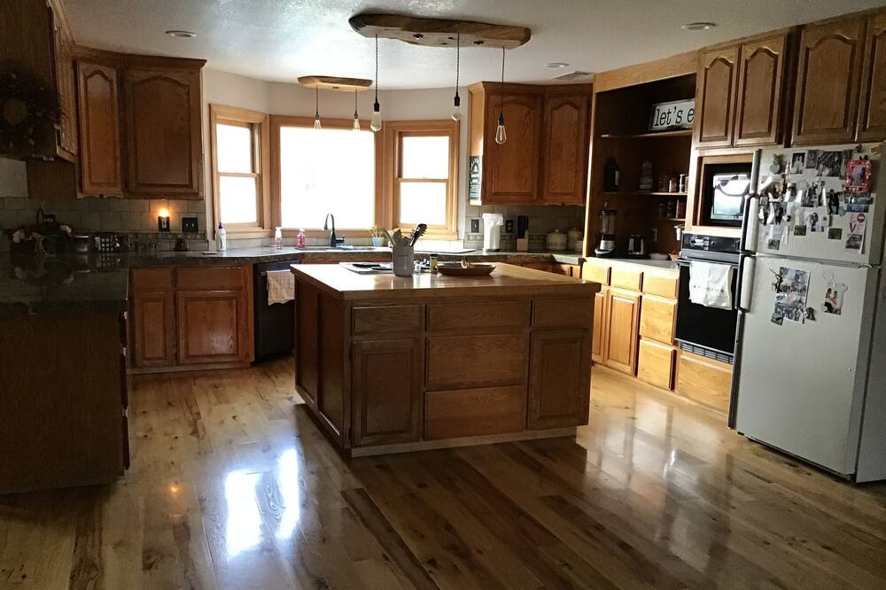 Photo of Kitchen in Knights Ferry