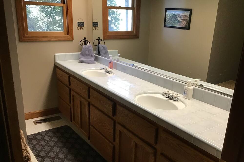 Photo of Bathroom in Knights Ferry