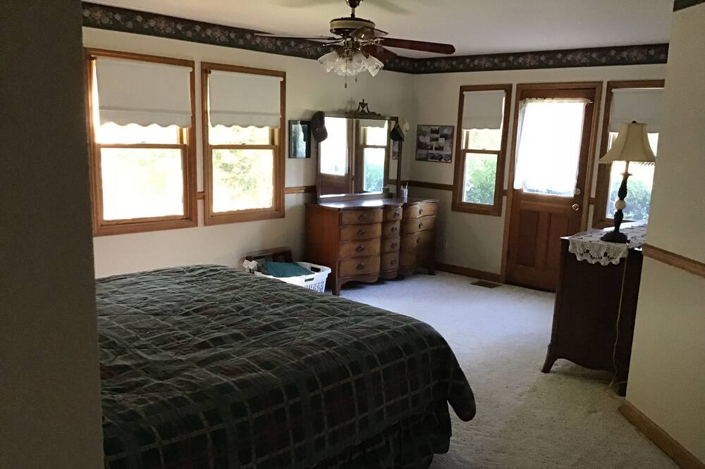 Photo of Bedroom in Knights Ferry