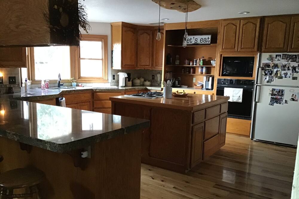 Photo of Kitchen in Knights Ferry