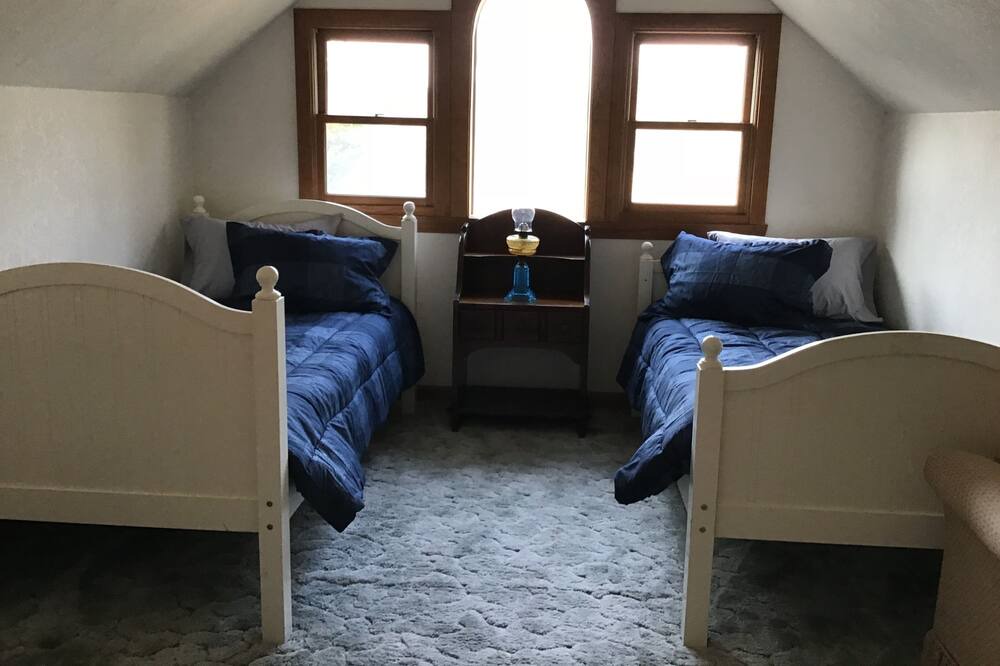 Photo of Bedroom in Knights Ferry