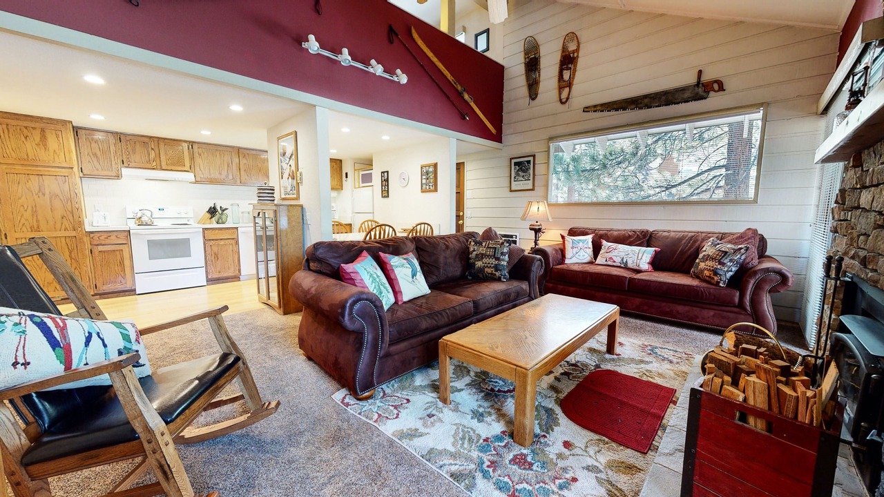 Photo of Livingroom in Mammoth Lakes