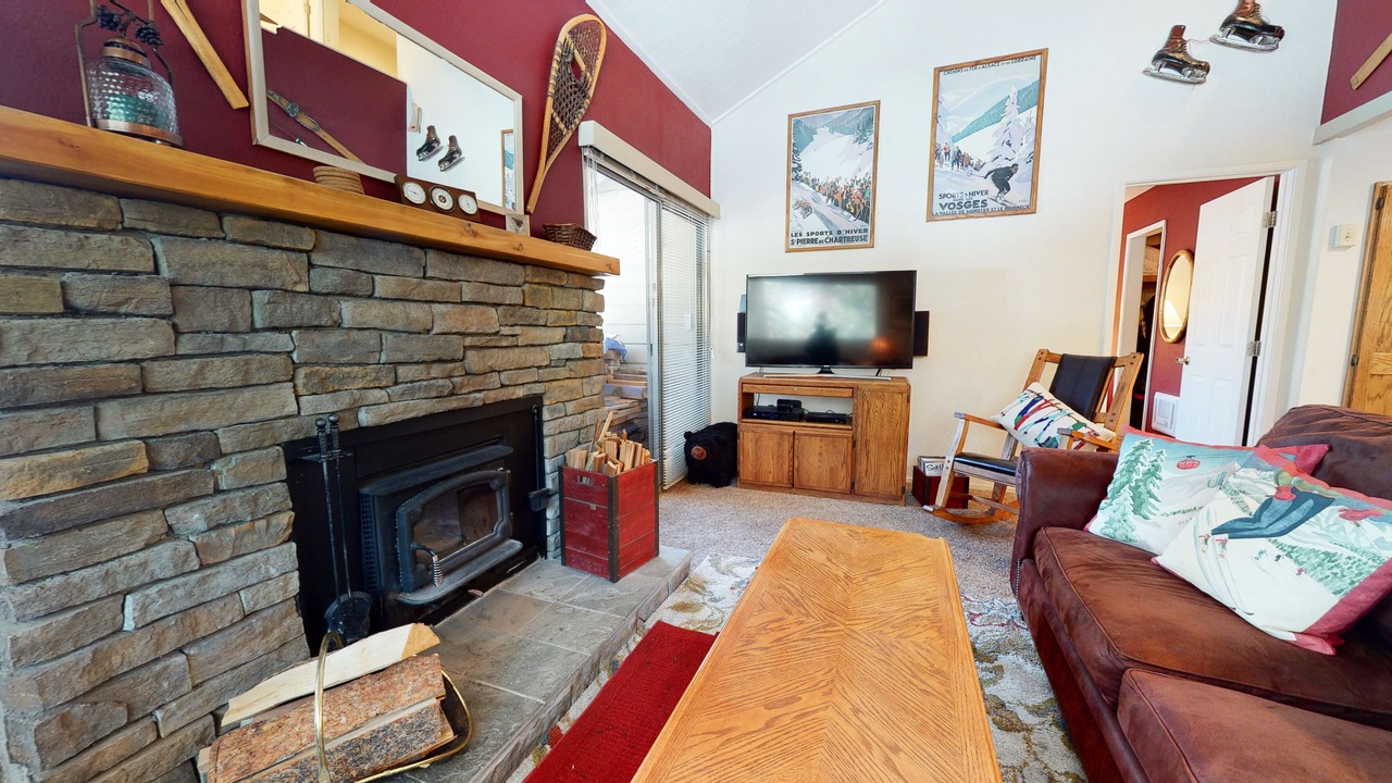 Photo of Livingroom in Mammoth Lakes