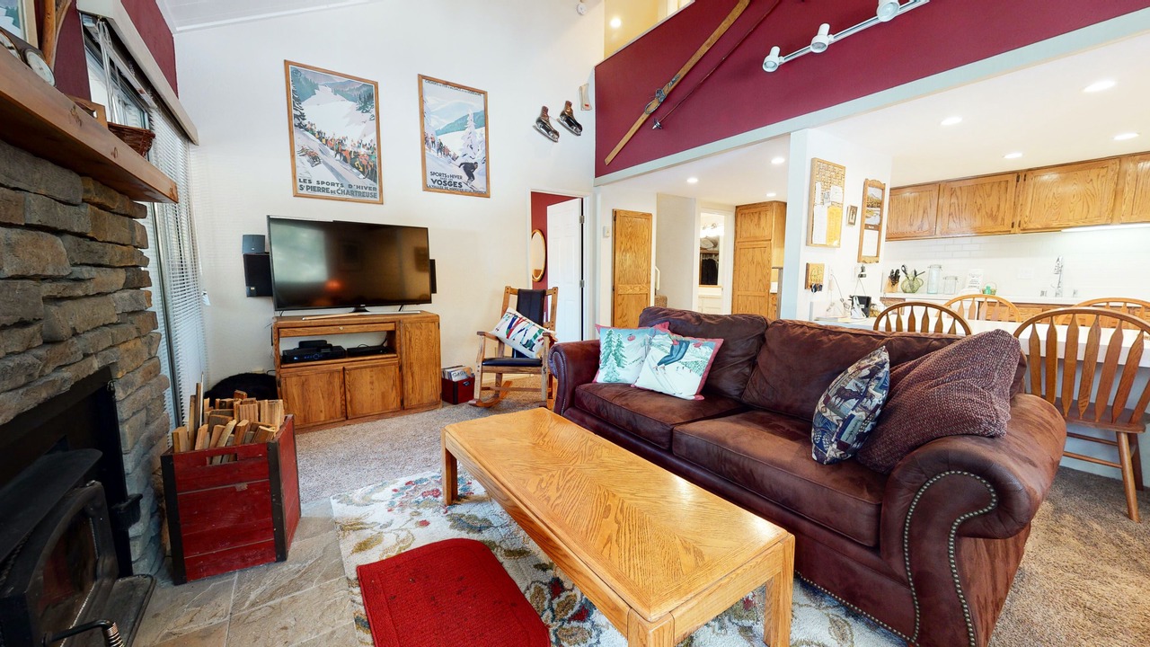 Photo of Livingroom in Mammoth Lakes