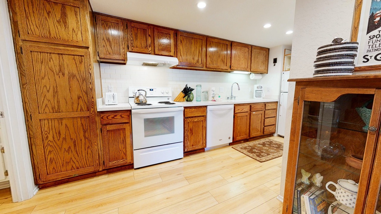 Photo of Kitchen in Mammoth Lakes