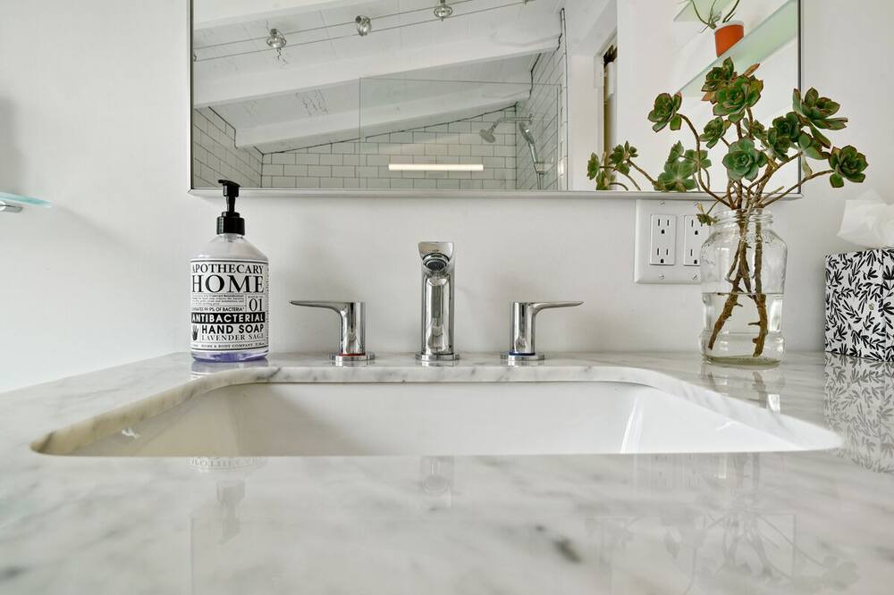Photo of Bathroom in Park Hill