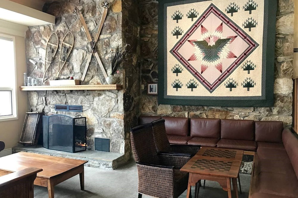 Photo of Livingroom in Tahoe Village