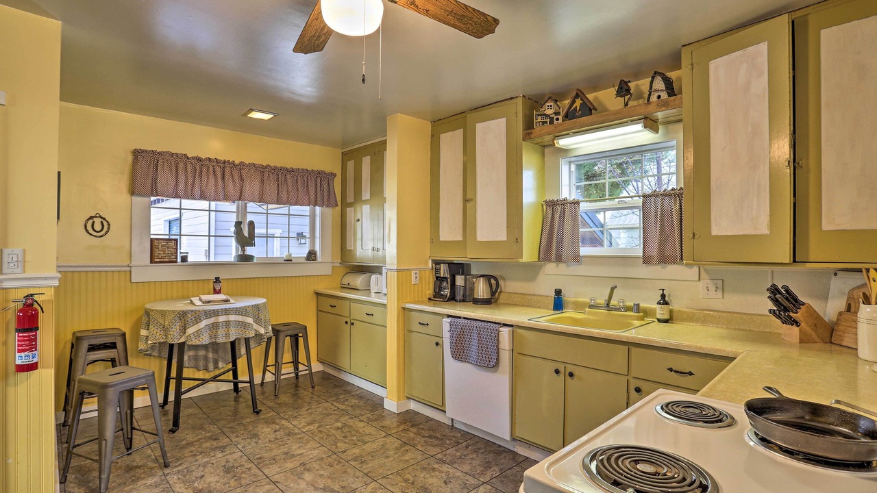 Photo of Kitchen in McCloud