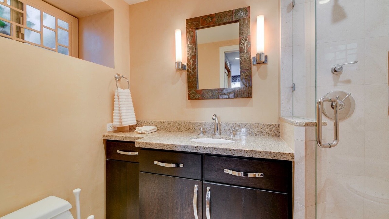 Photo of Bathroom in Glenview