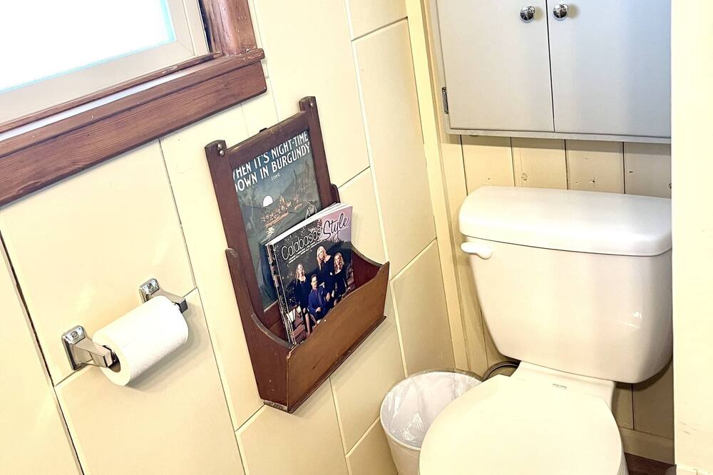 Photo of Bathroom in Dunlap