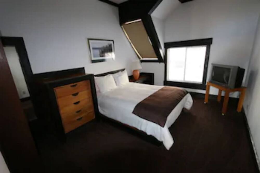 Photo of Bedroom in Tahoe Village