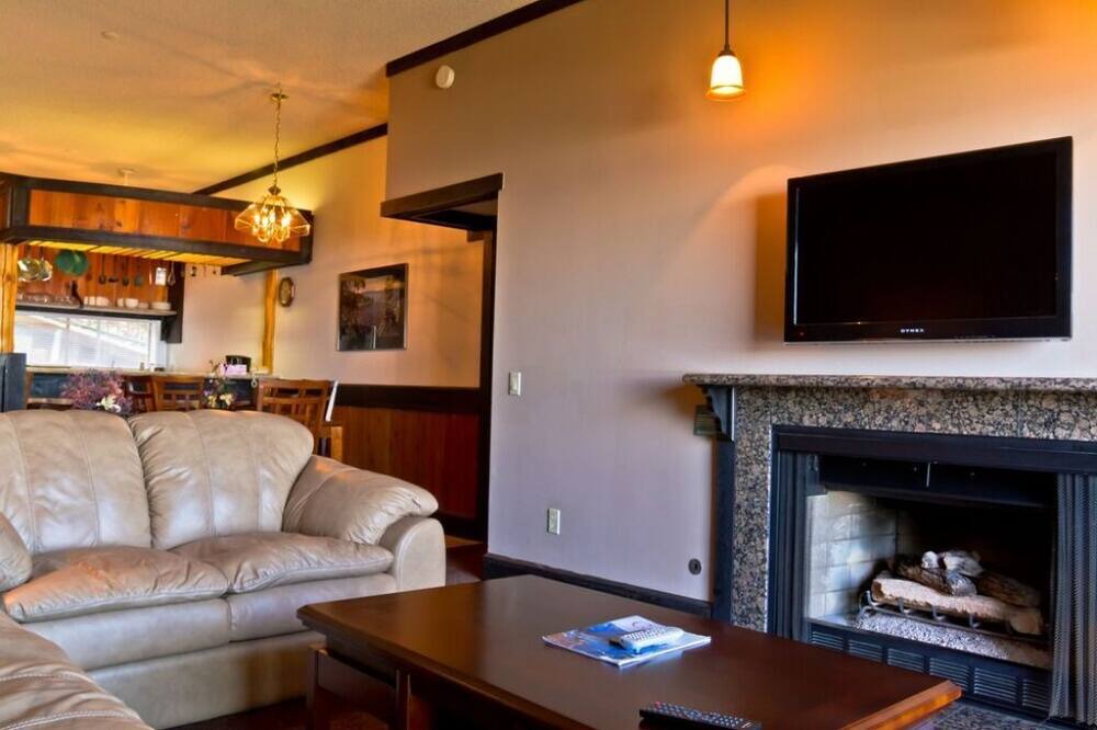 Photo of Livingroom in Tahoe Village