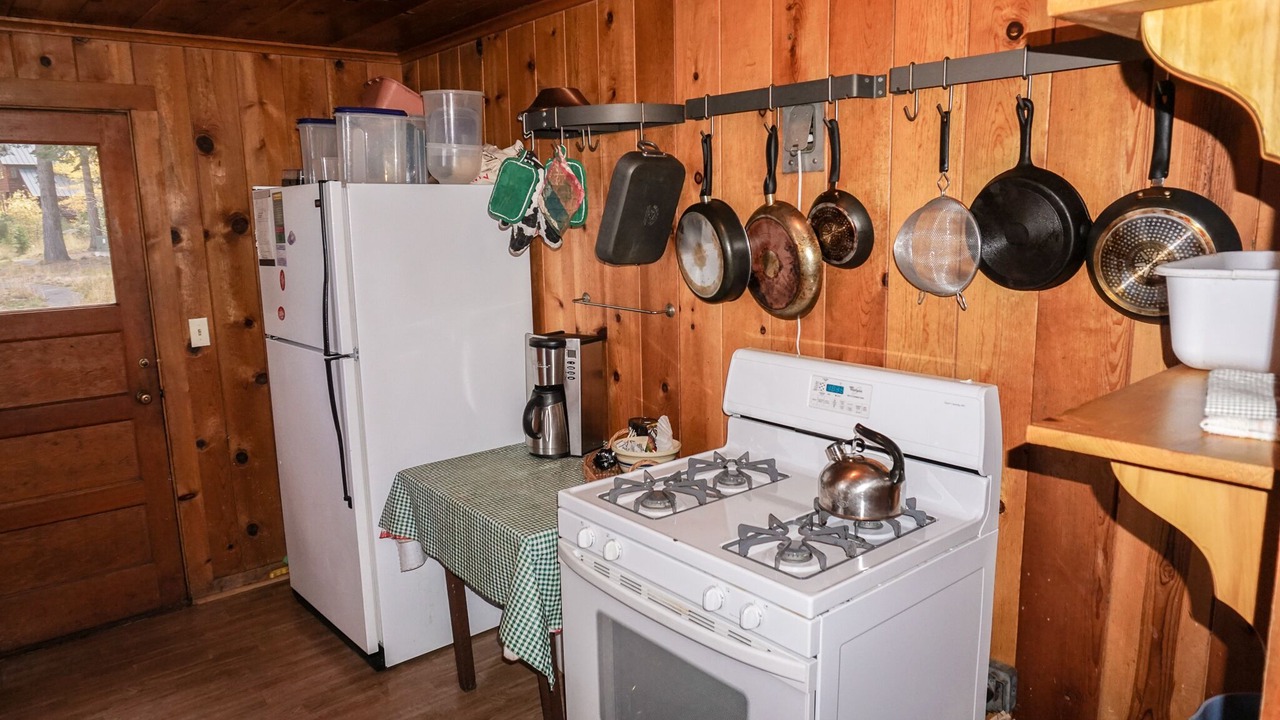 Photo of Kitchen in Fallen Leaf