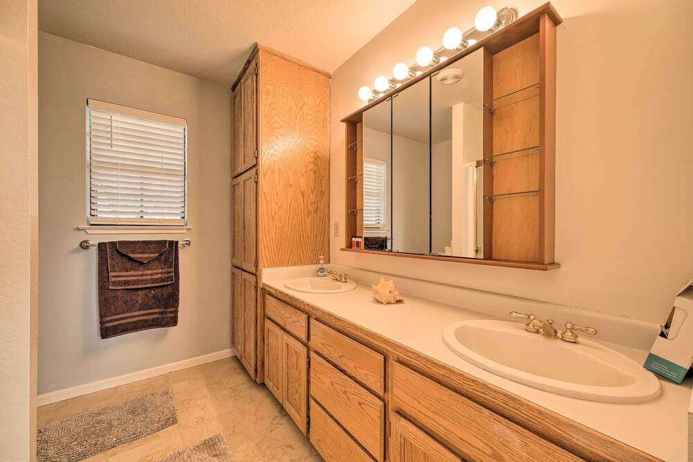 Photo of Bathroom in Tuolumne