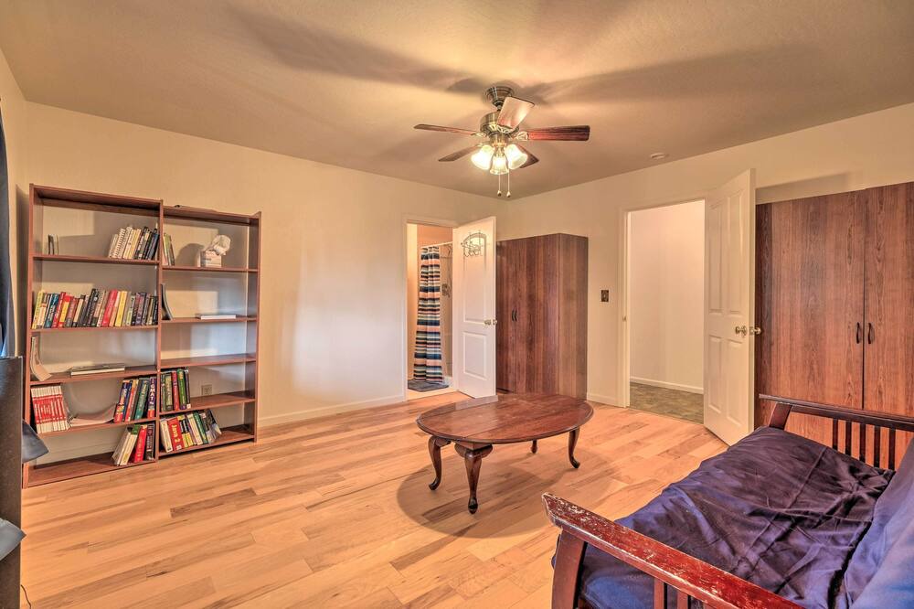 Photo of Livingroom in Tuolumne